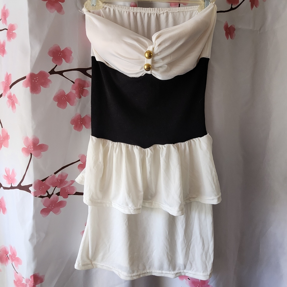 New With Tags Women's Strapless White Peplum Dress Size Small/Medium